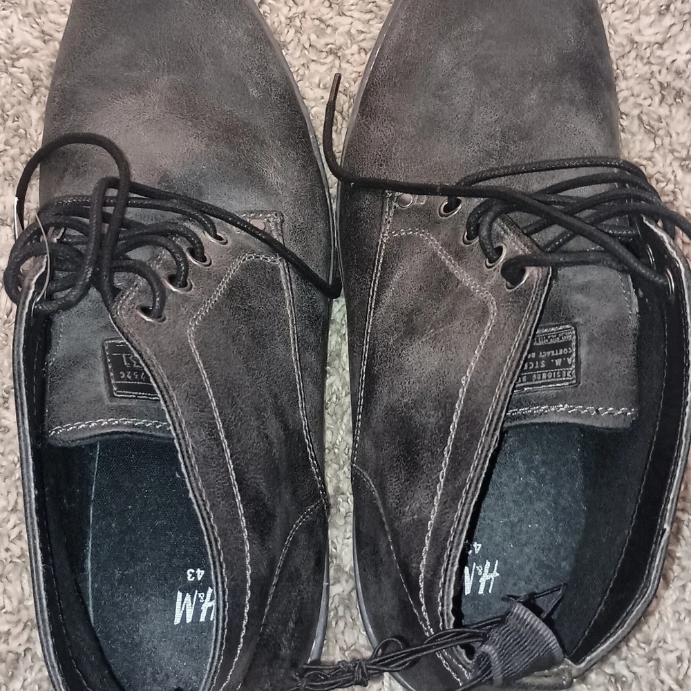 Men's H&M Casual Boots Chukka Shoes Size 10 Color Gray College Church Date Night